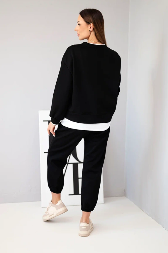 Women's set with a loose sweatshirt and sweatpants butter black