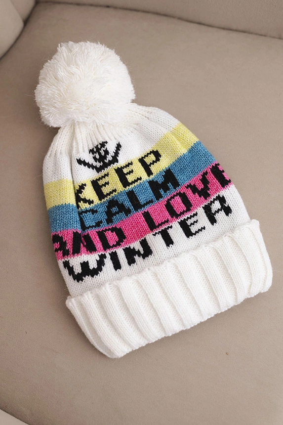 Damenmütze Winter mit Wolle und Aufschrift mit großem Pompon K422 weiß