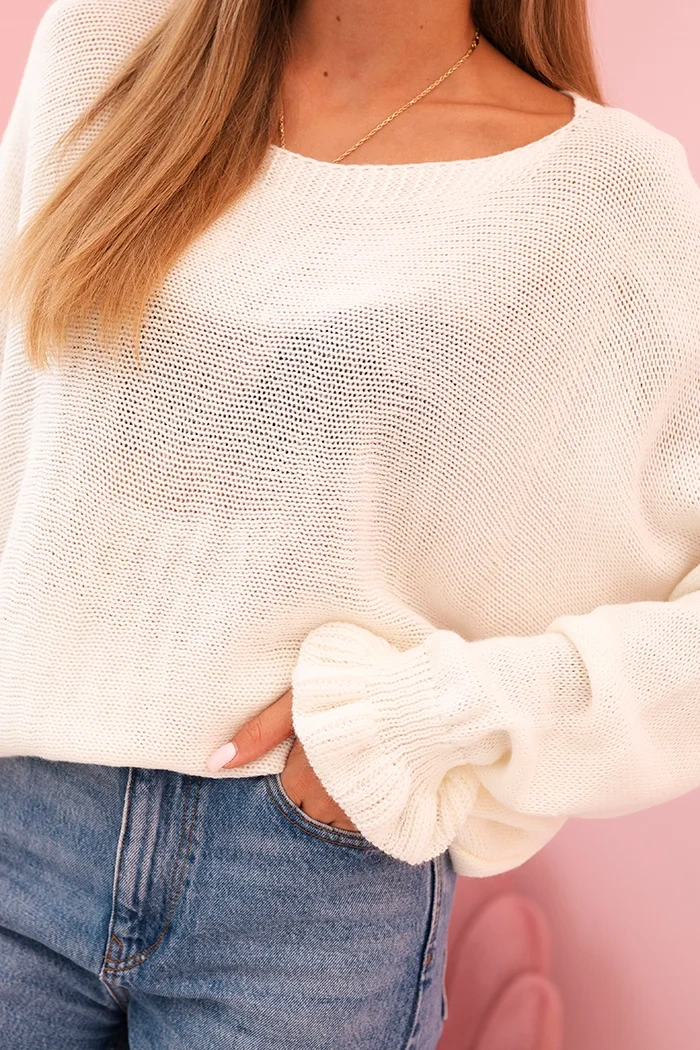 Women's mohair sweater with gathered sleeves and a back cutout ecru