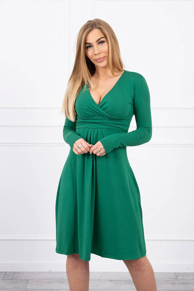 Платье вырезать под бюстом зеленый
