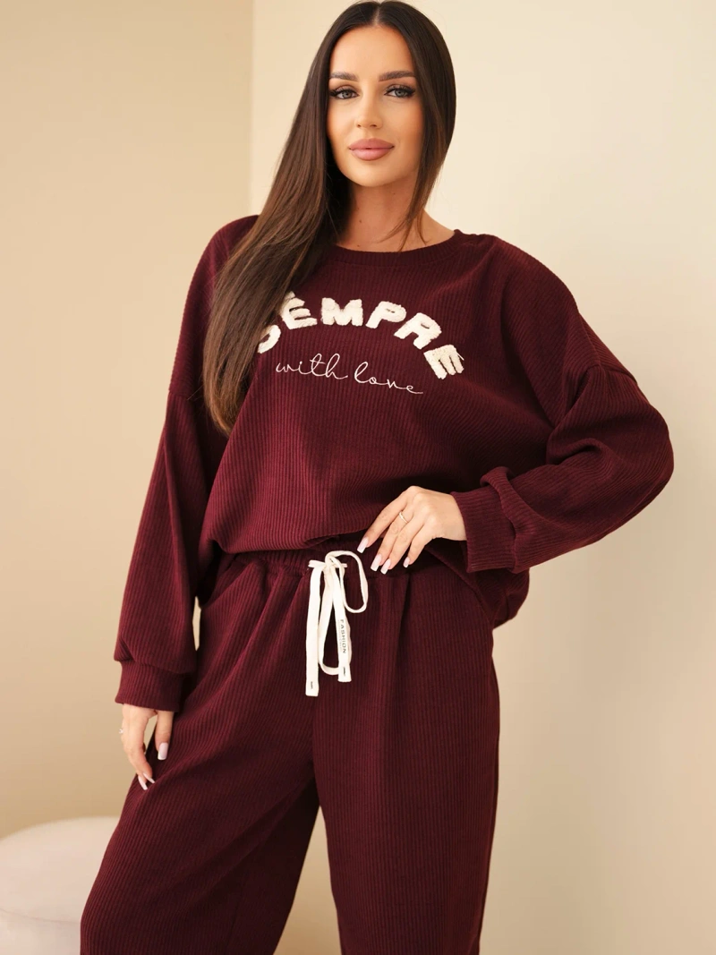 Women's corduroy set with sweatshirt and jogger pants burgundy