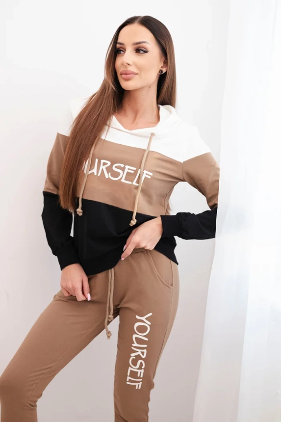 Set with print Yourself ecru+camel