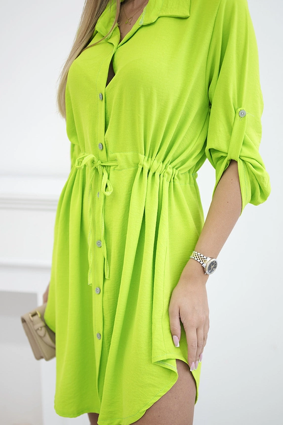 Kleid mit Knopfverschluss und Bindeband in der Taille grüne Leuchtreklame