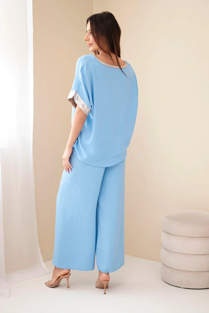 Komplet z viskózy se zlatým lemem modrý
