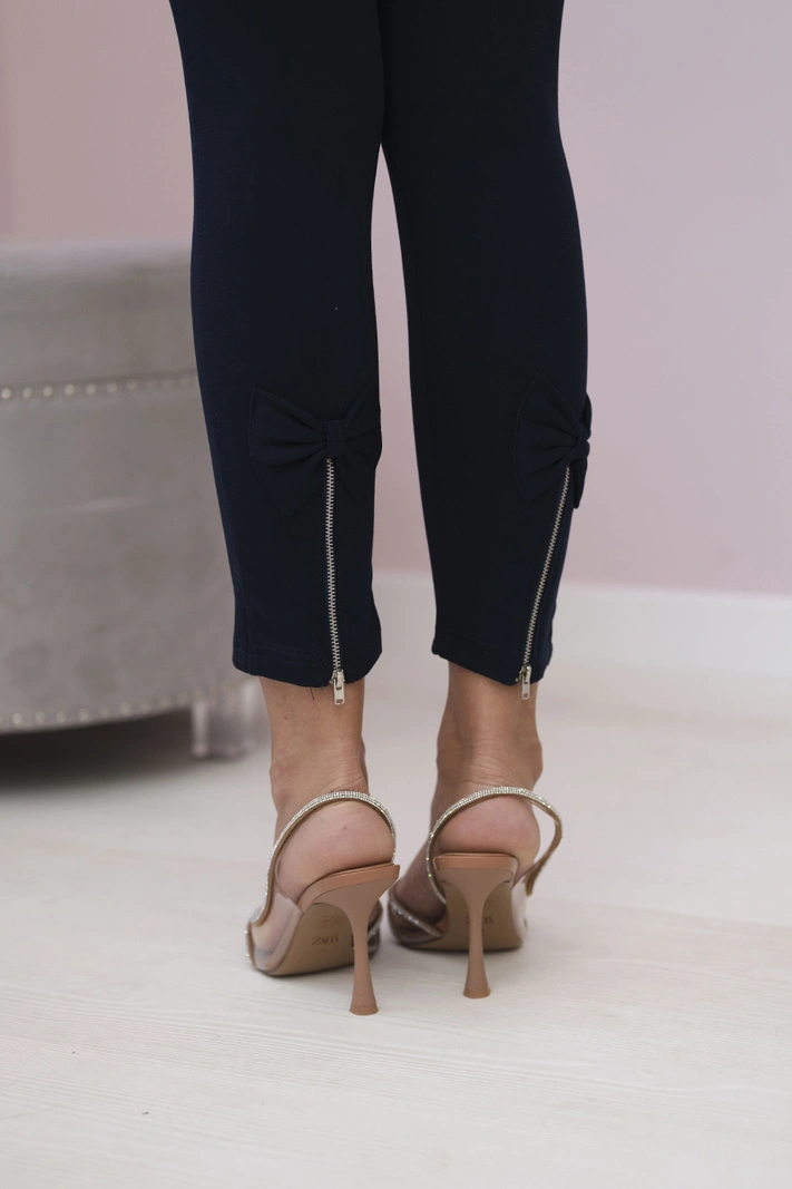 Baumwollhose mit Schleife marineblau