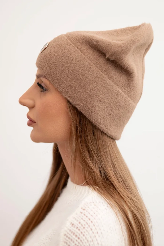 Women's soft alpaca hat with decorative metal plate fango