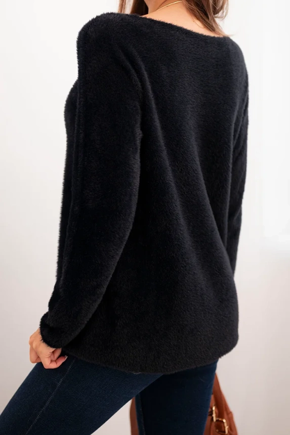 Women's sweater made of soft knit with a round neckline black