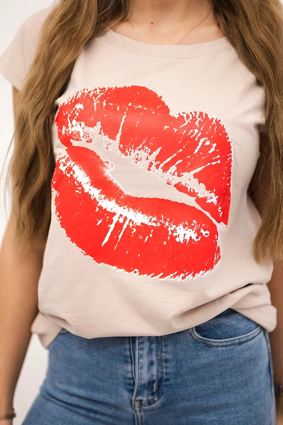 Lippenprint Bluse beige