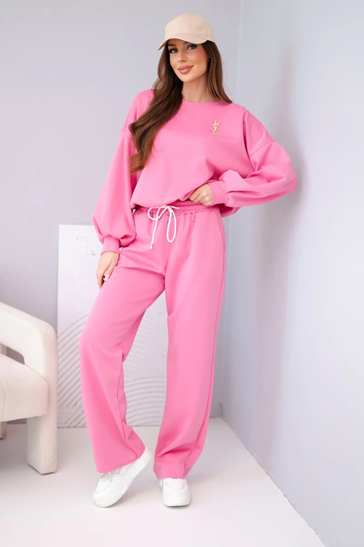Women's set butter sweatshirt with a brooch and straight leg trousers pink
