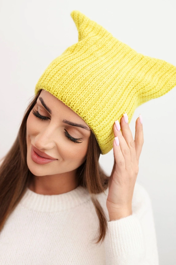 Women's winter hat with wool in a cat style made of ribbed knit K419 kiwi