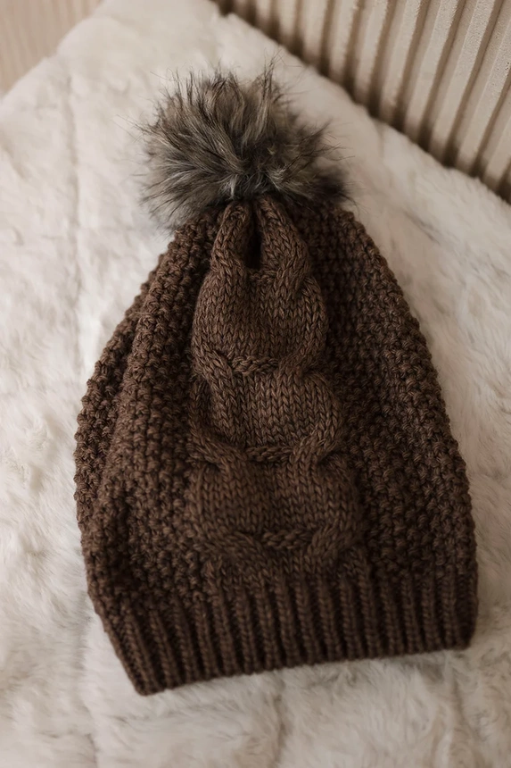 Cap with fleece Sandra K210 cappuccino