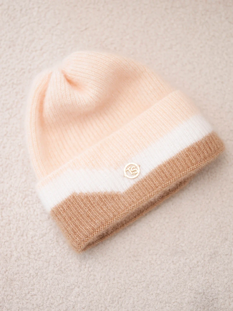 Damenmütze Beanie gerippt mit Verzierung camel