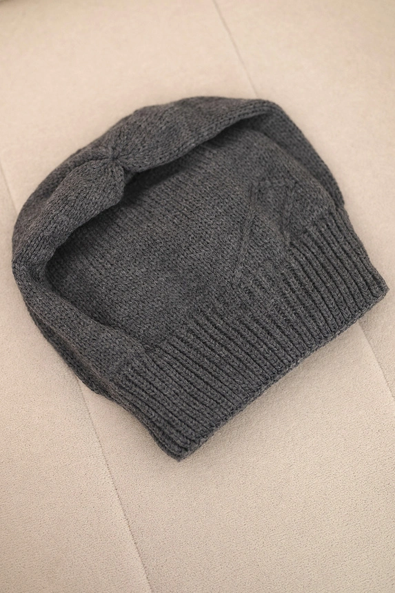 Women's classic winter hat with subtle pattern K379 graphite