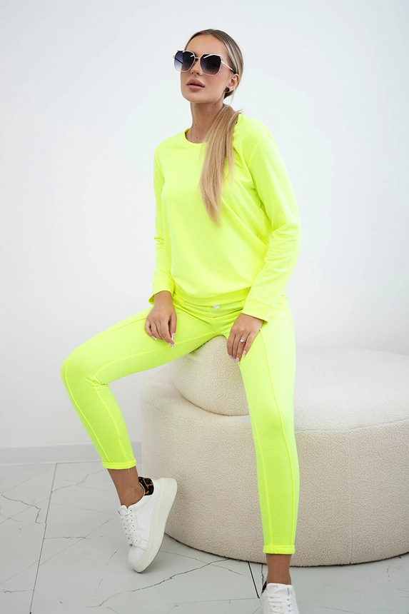 Sport set yellow neon