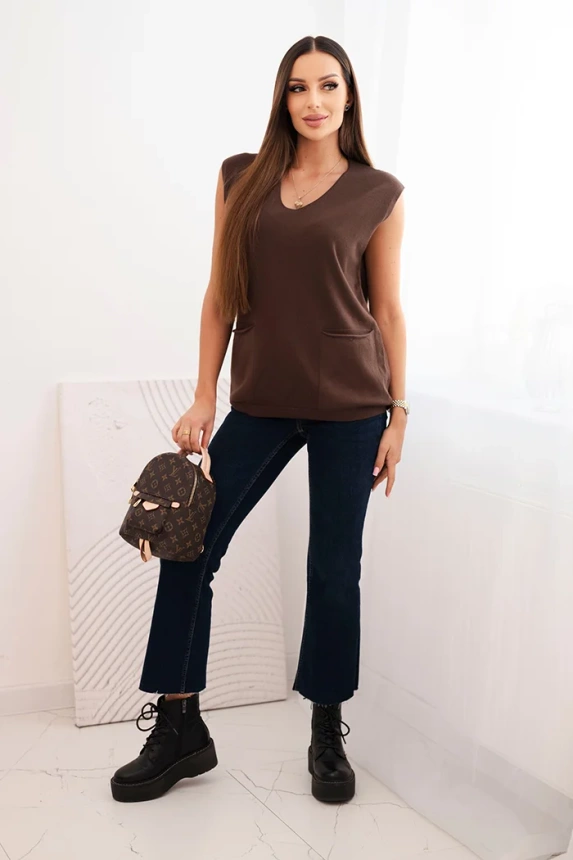Women's sleeveless viscose sweater with pockets and V-neck brown