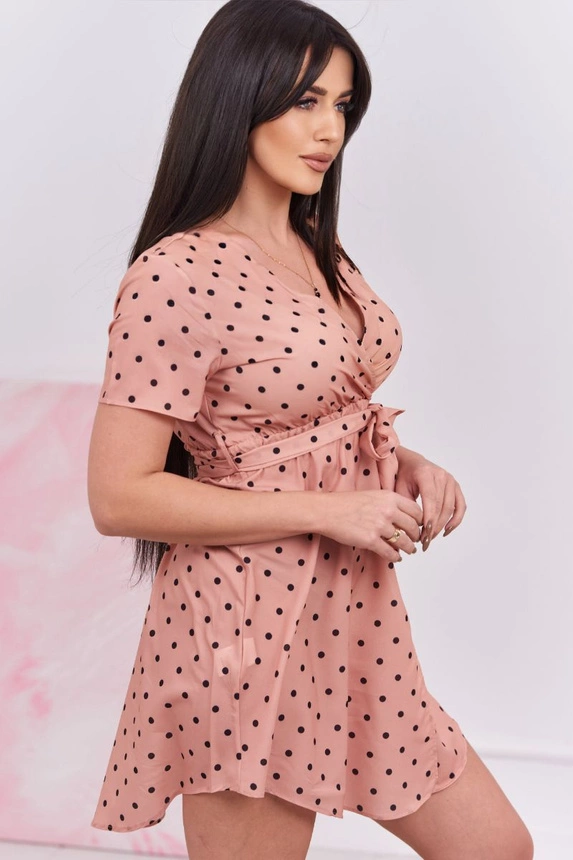 Dunkel apricotfarbenes Kleid mit Tupfen