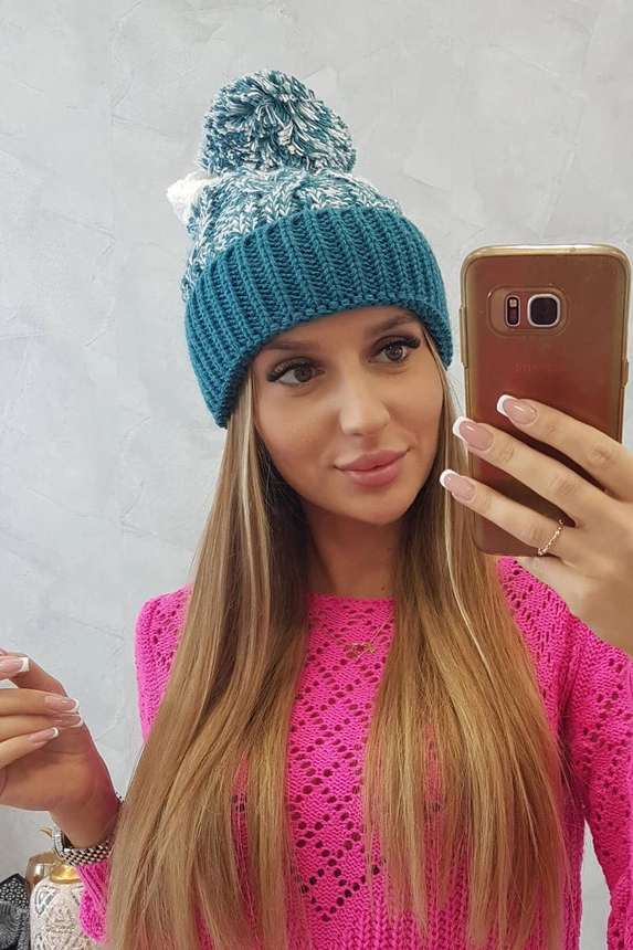 Moteriška kepurė su pomponu Abigail K326 marine+ecru