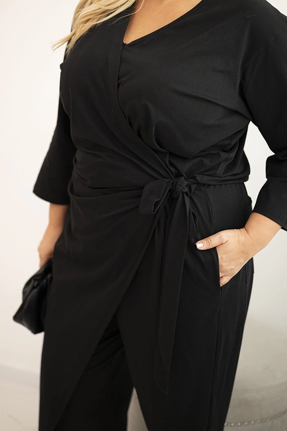 Dámsky bavlnený overal Plus Size s viazaním v páse a 3/4 rukávom čierny