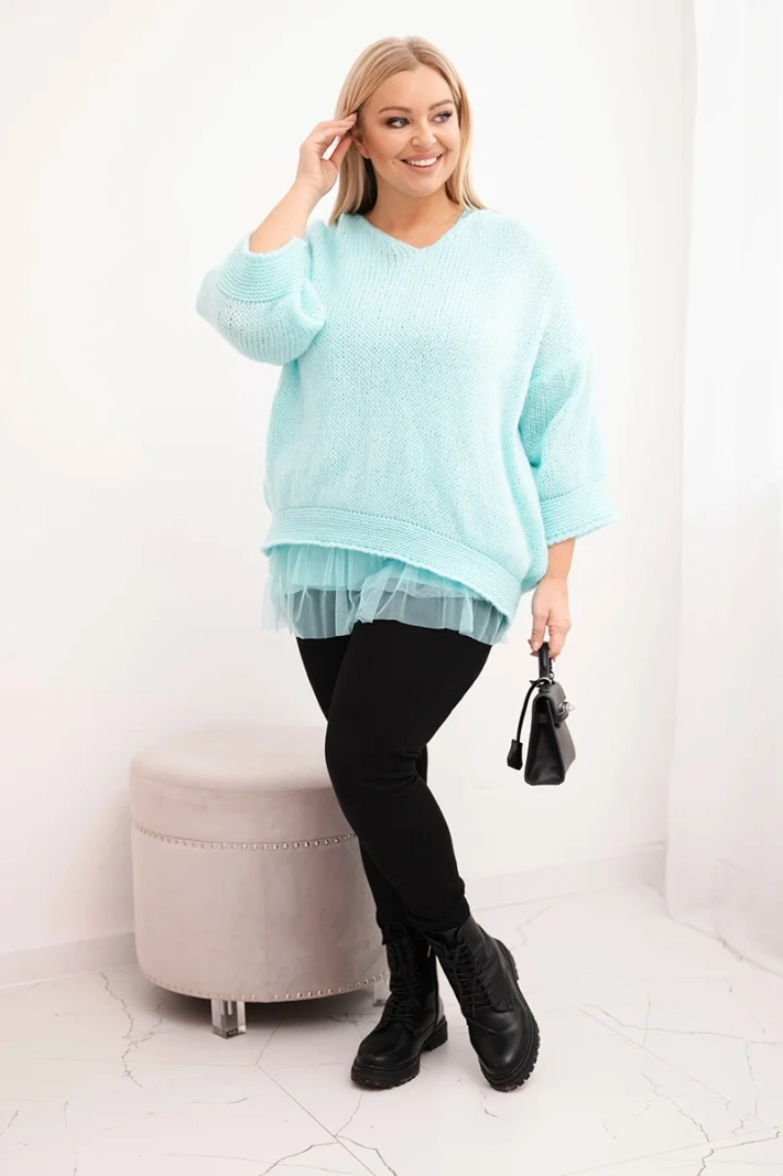 Damen-Set mit V-Ausschnitt-Pullover und Viskosebluse mit Spitzenboden mintgrün