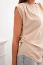 Elegante Damenbluse mit Rüschen und asymmetrischem Schnitt beige
