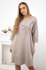 Kleid mit einer dekorativen Blume butterweicher Stoff Dunkelbeige