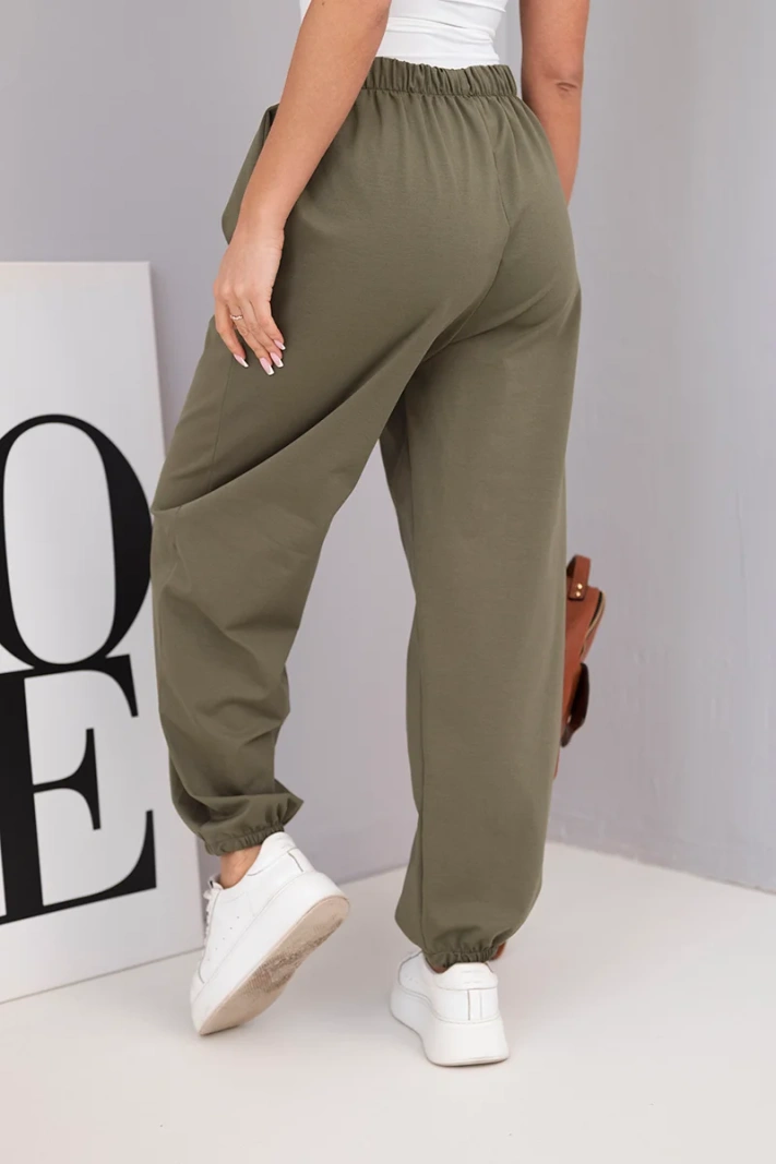 Damen Baumwollhose mit hohem Bund und dekorativem Knopf khaki