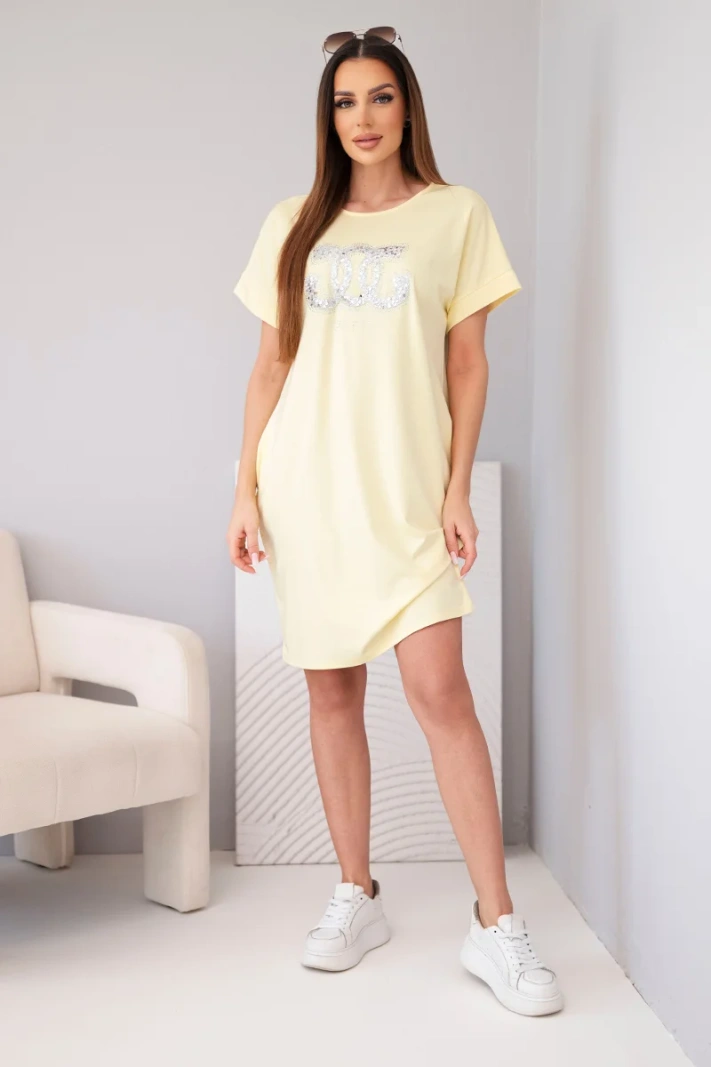 Women's viscose dress with short sleeves and decorative print yellow