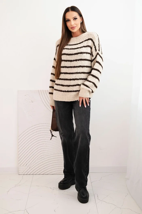 Women's striped sweater with wool in a loose fit beige