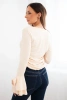 Damenbluse mit V-Ausschnitt und Rüschen an den Ärmeln beige
