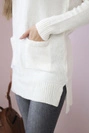 Pullover mit ecrufarbenem Kragen