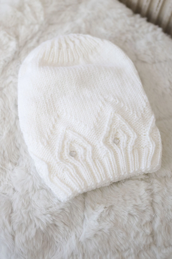 Women's cap Ramona K383 white