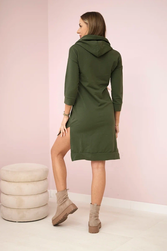 Dress with longer back and colorful print khaki