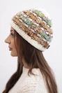 Damenwintermütze mit buntem Garn und elastischem Bündchen K352 ecru+grün+camel