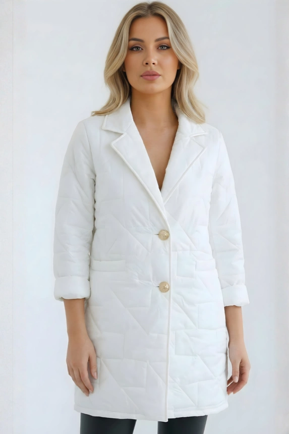 Dámska bunda Plus Size prešívaná s ozdobnými gombíkmi a golierom biela