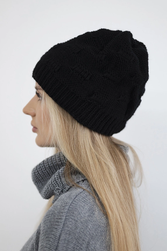 Moteriška kepurė Nastia K373 black