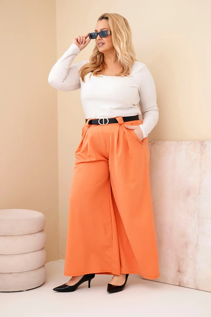 Dámske nohavice Plus Size viskózové so širokým strihom a opaskom marhuľové