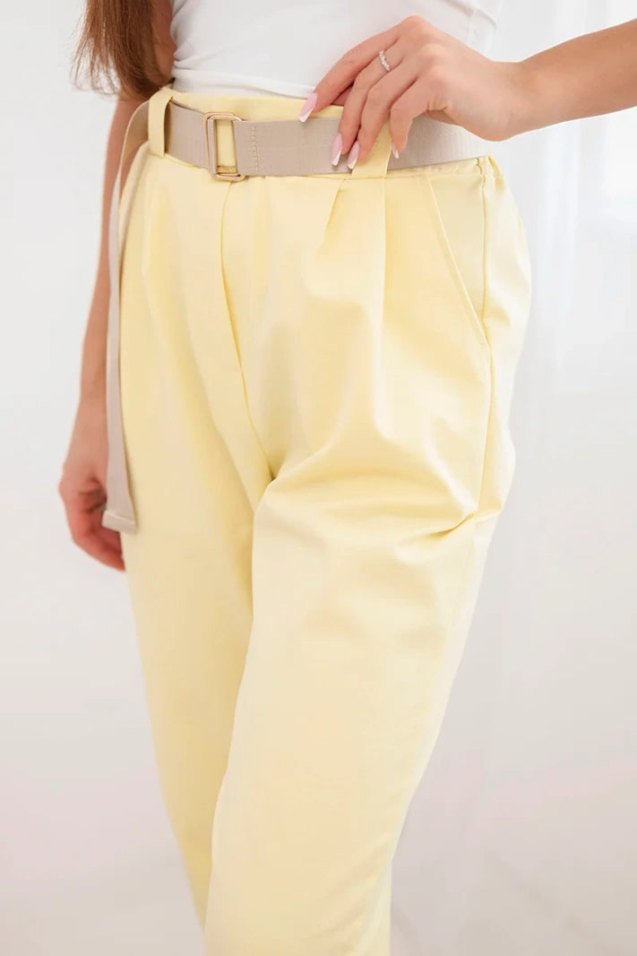 Summer Punto pants with fastening on the legs yellow