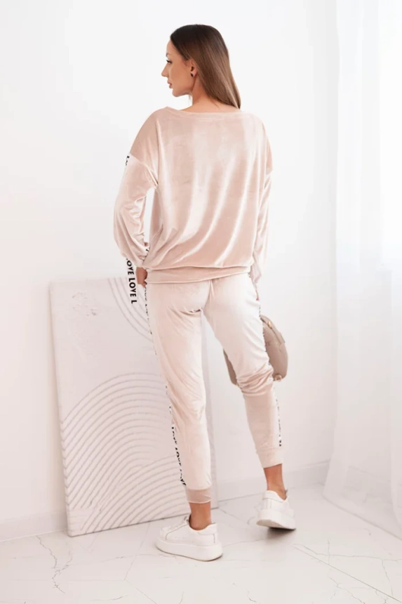 Liebe beige Velours-Set