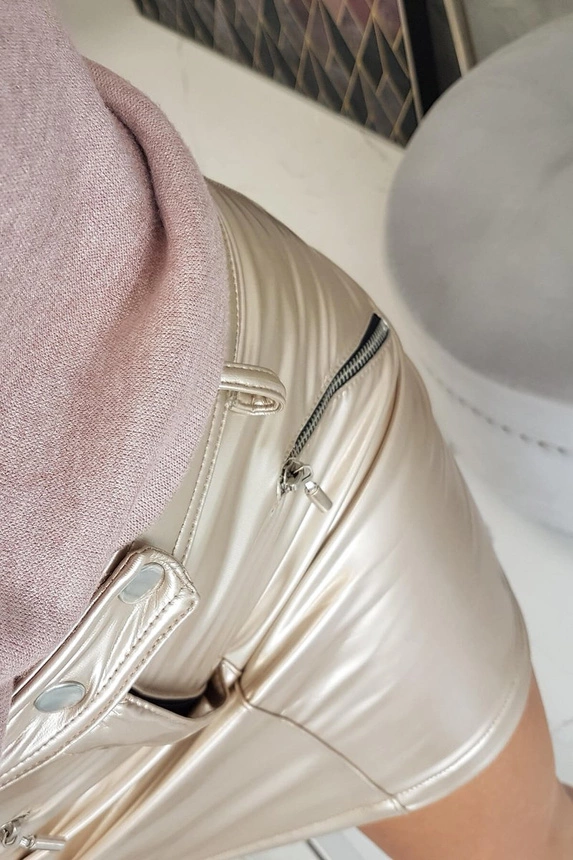 Sukňa s ozdobnými zipsami béžová