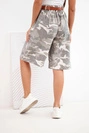 Damen-Shorts mit Gürtel und Camouflage-Muster für den Sommer beige