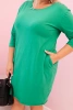 Moteriška suknelė Plus Size su medvilne, tiesaus silueto ir 3/4 rankovėmis žalia