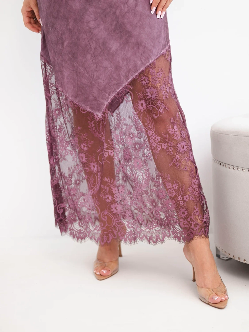 Dámské maxi šaty z viskózy s krajkou a výstřihem do V švestková