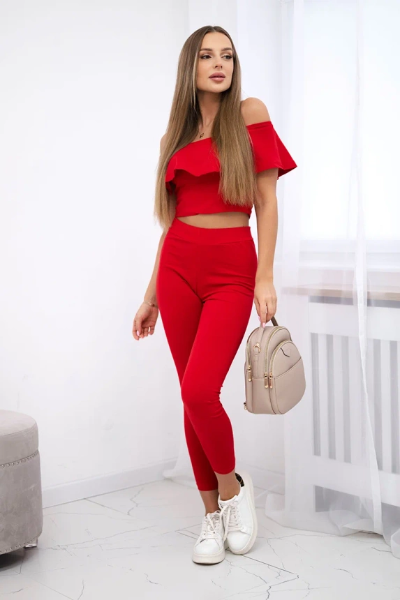 Set with a frill red