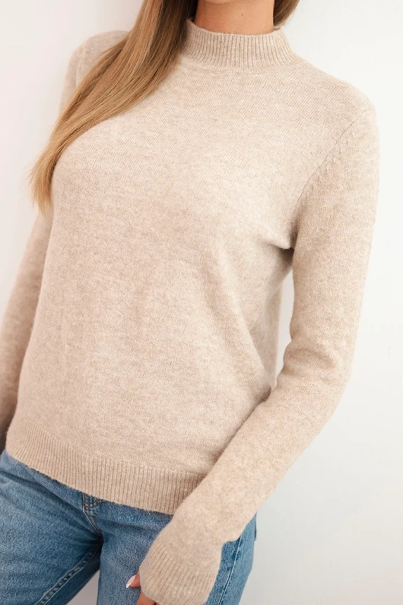 Damenpullover mit Stehkragen aus weichem Strick dunkelbeige