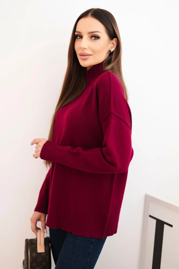 Women's viscose sweater with a ribbed turtleneck and loose fit burgundy