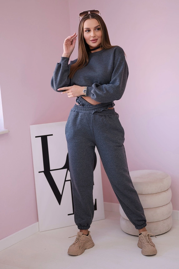 Insulated set with a short sweatshirt graphite