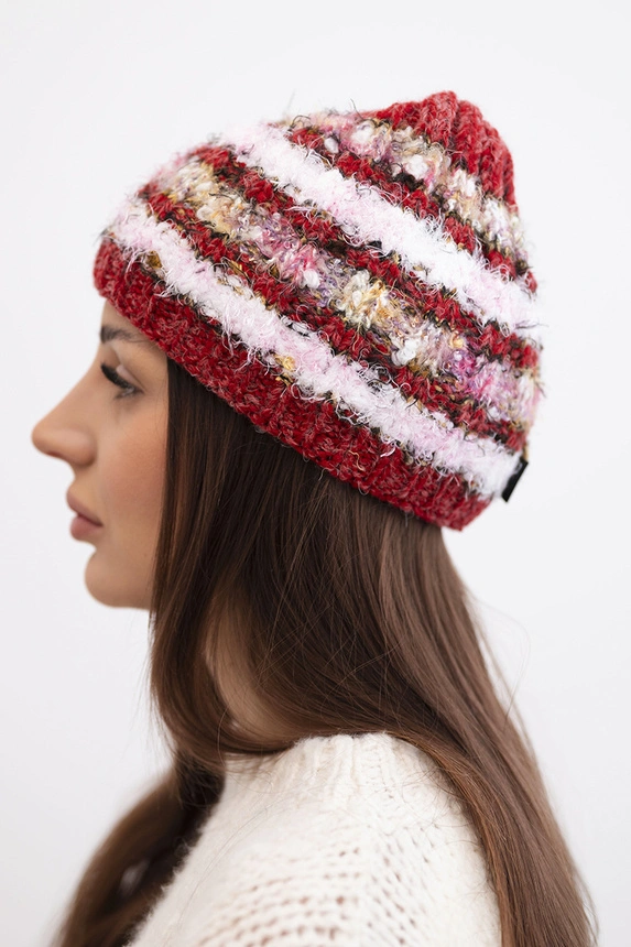 Women's wool winter hat with decorative crystals K399 black