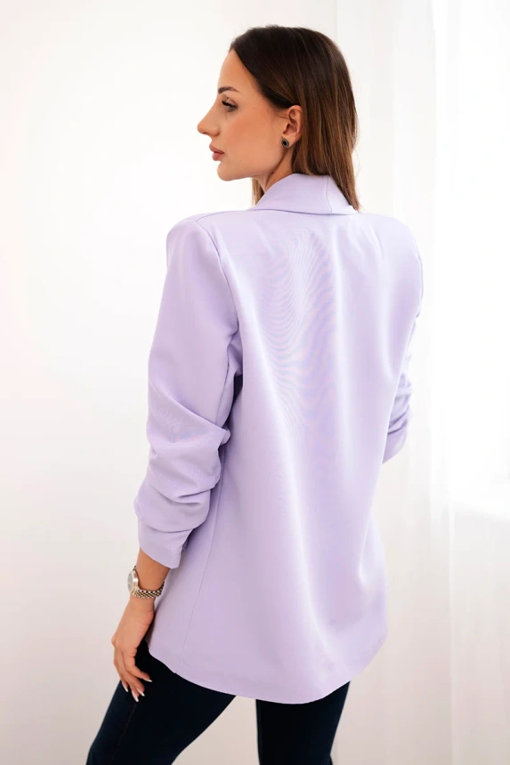 Elegantiškas šviesiai violetinis švarkas su atvartais
