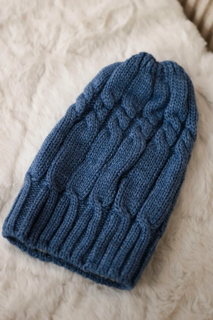 Cap with fleece Iwona K221 jeans