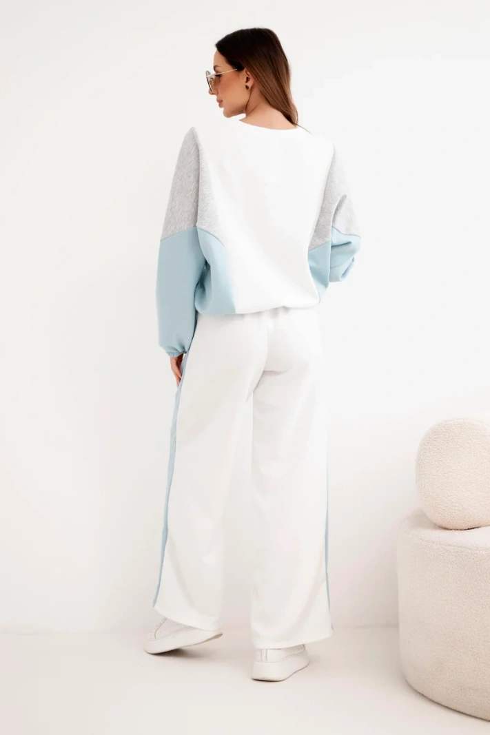 Women's set with a loose hoodie and wide-leg pants mint